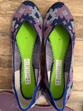 Rothy’s ballet flat. Size 9.5. Navy and purple  pattern. Very good condition